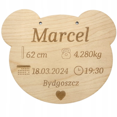DREWNIANA-METRYCZKA-DZIECIECIA-MIS-DZIECKO-NARODZINY-PERSONALIZOWANA.jpg